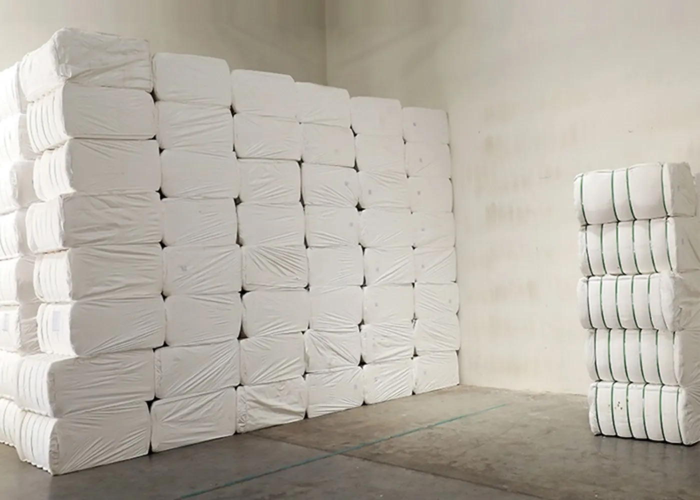 Bleached hydrophilic cotton bales ready for dispatch